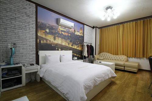 Cherbourg Hotel Cheonan Exterior photo